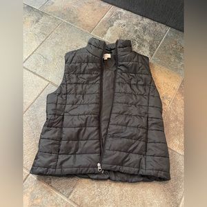Black vest in perfect condition. Never worn. From loft. Size medium